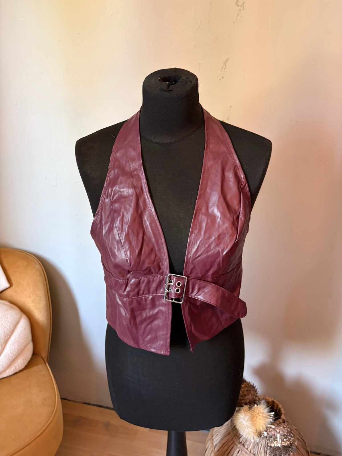 Zara burgundy faux leather halter top mt M ZGAN, Maat 38/40 (M), Overige kleuren, Ophalen of Verzenden, Zo goed als nieuw