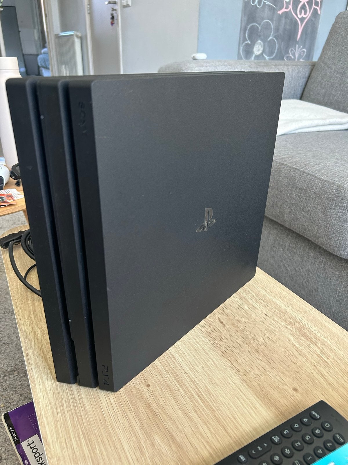 PlayStation 4 Pro 1TB met Acer gaming monitor, Spelcomputers en Games, Spelcomputers | Sony PlayStation 4, Ophalen, Gebruikt, 1 TB