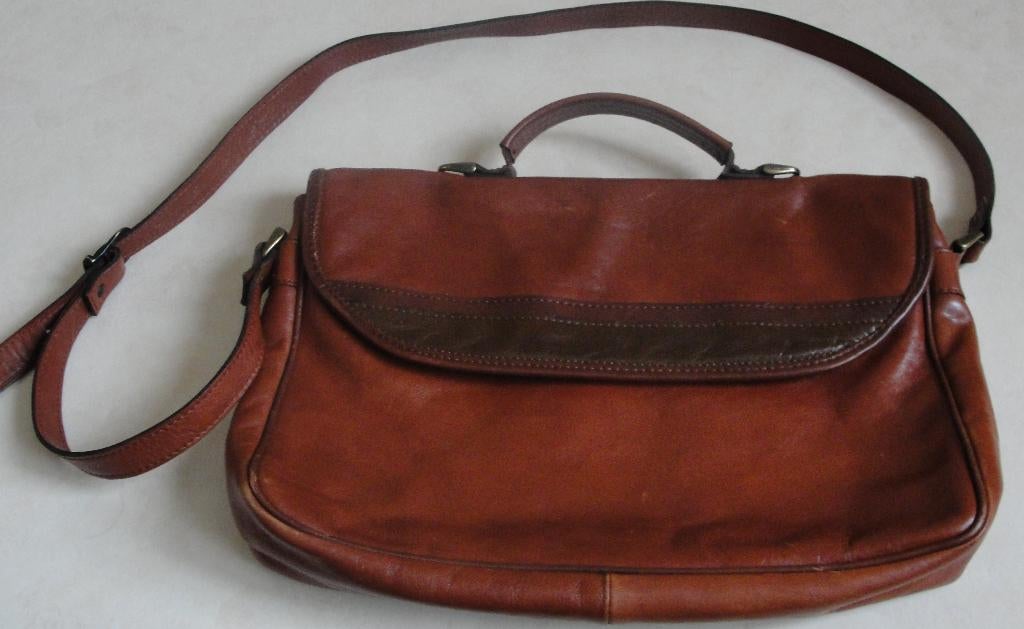Mooie cognac met bruin echt leren tas in nieuwstaat, Ophalen of Verzenden, Zo goed als nieuw, Bruin, Handtas