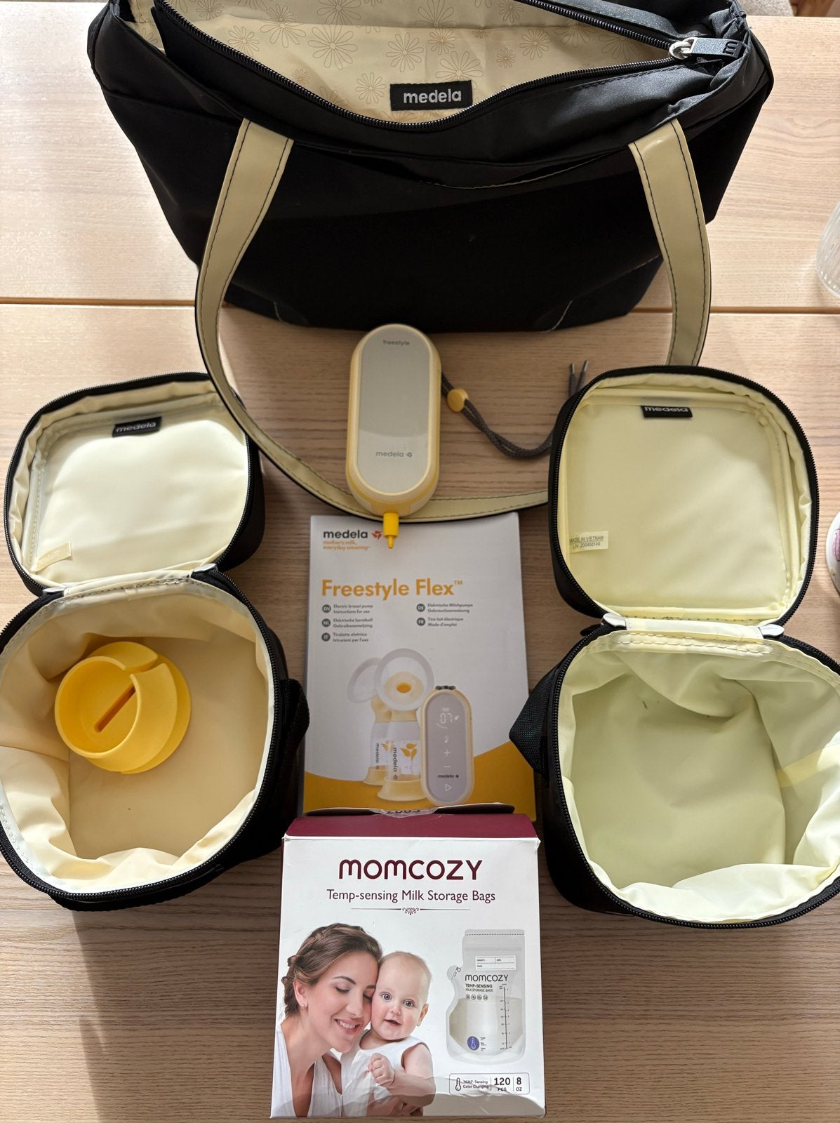 Medela Freestyle kolfset met accessoires, Gebruikt, Medela, Borstkolf, Ophalen of Verzenden