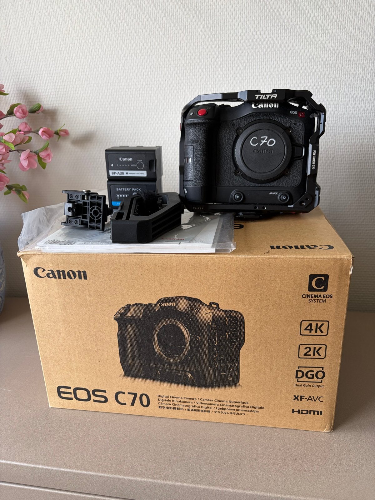 Canon EOS C70 Cinema Camera met Tilta Cage en accessoires, Ophalen, Full HD, Canon, Overige soorten