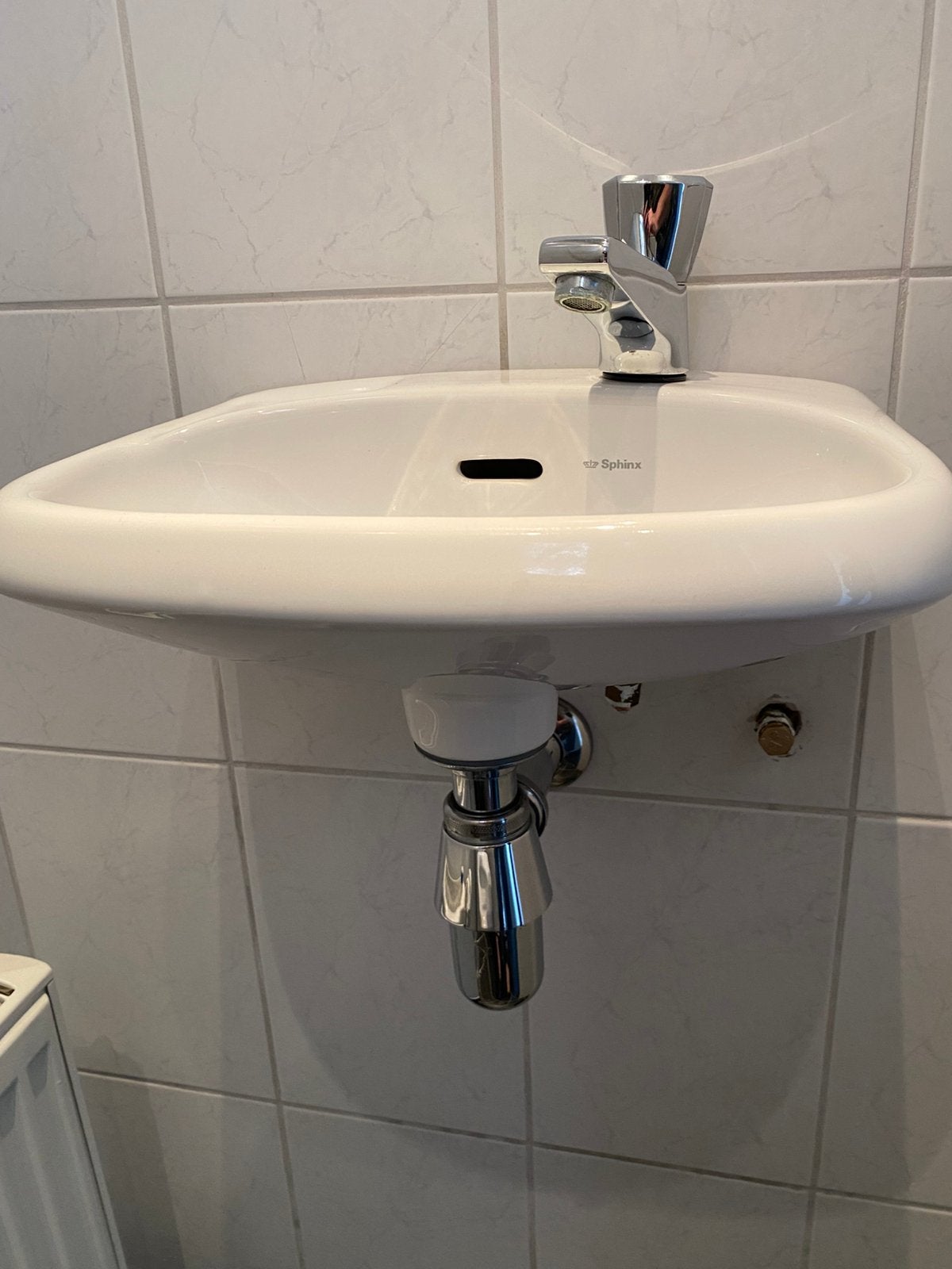 Wasbakje met kraan en siffon voor toilet sphinx, Huis en Inrichting, Badkamer | Badkamermeubels, Minder dan 50 cm, Ophalen of Verzenden
