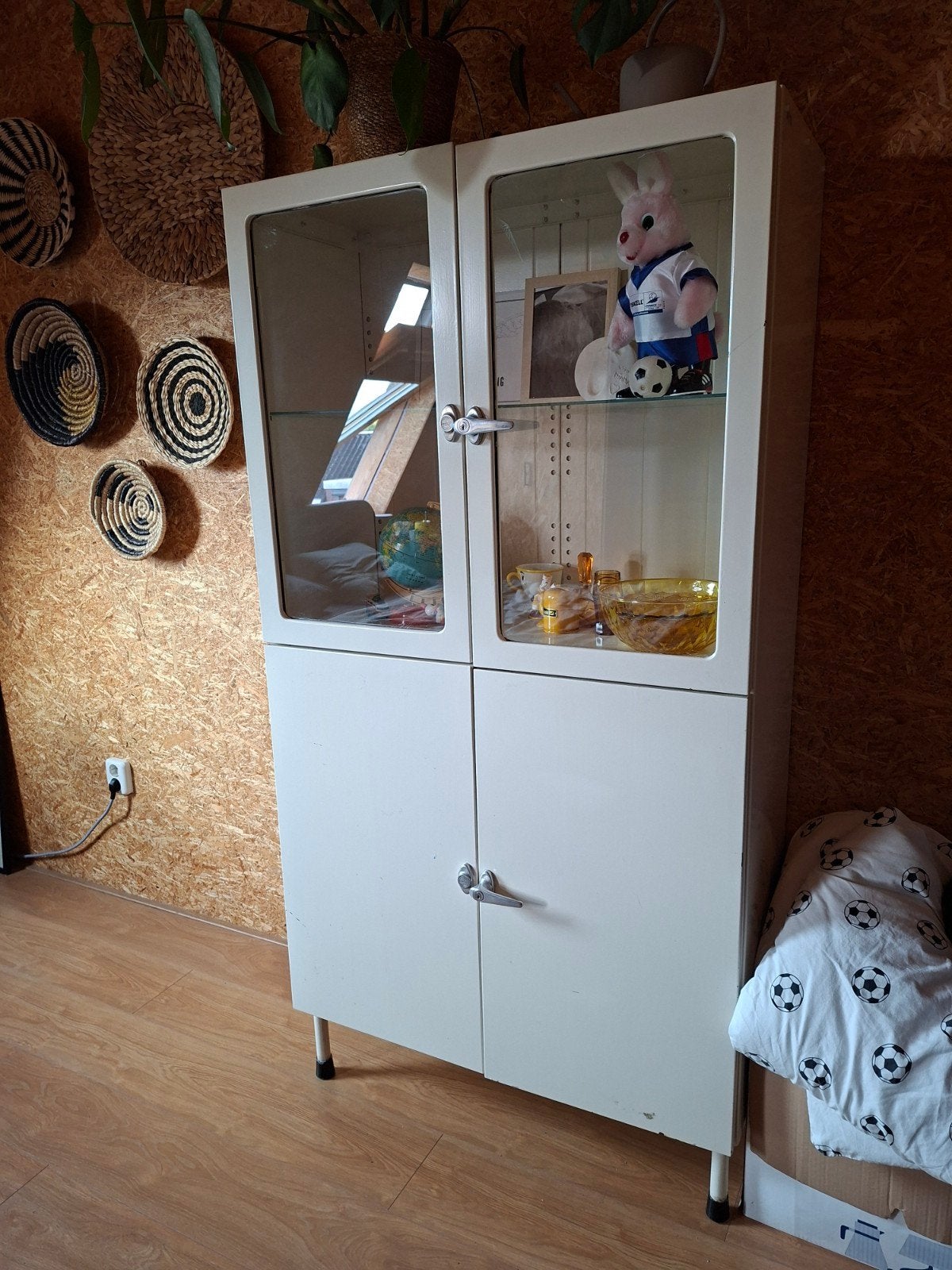 vintage medicijnkast/apothekerskast, Ophalen