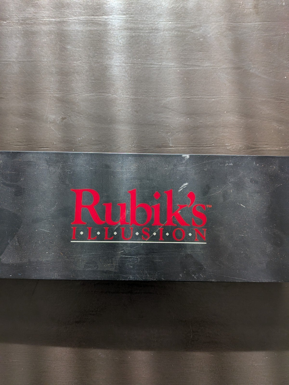 Rubiks illusion, Ophalen