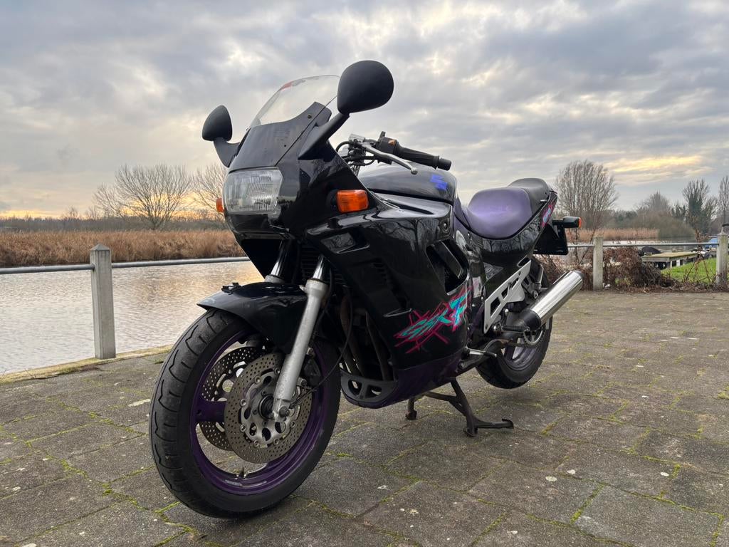 GSX600F. Groot onderhoud gehad. 1994 53959km, 4 cilinders, Motorrijbewijs A, Gebruikt, Meer dan 35 kW