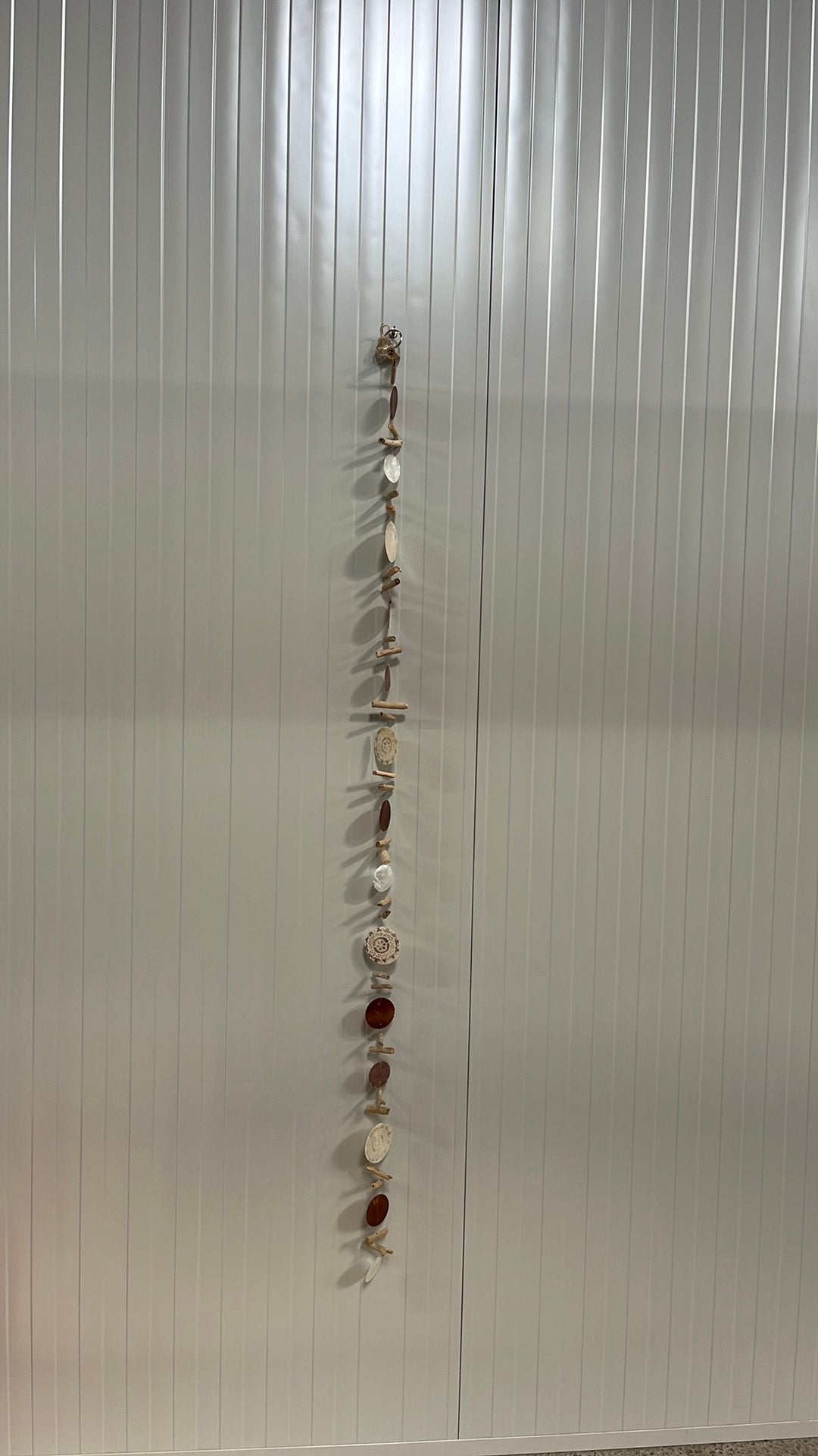 Ibiza stijl decoratie: schelpen en drijfhout slinger, Meerkleurig, Boho, Ophalen of Verzenden, Zo goed als nieuw