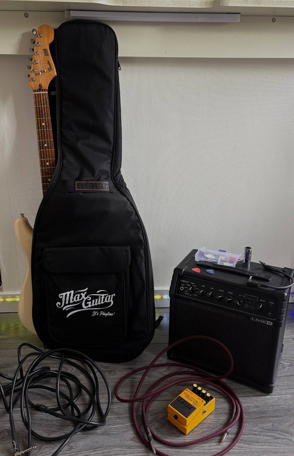 Fender Player Lead III (2021, Mexico) + Line 6 versterker, Muziek en Instrumenten, Ophalen of Verzenden, Gebruikt