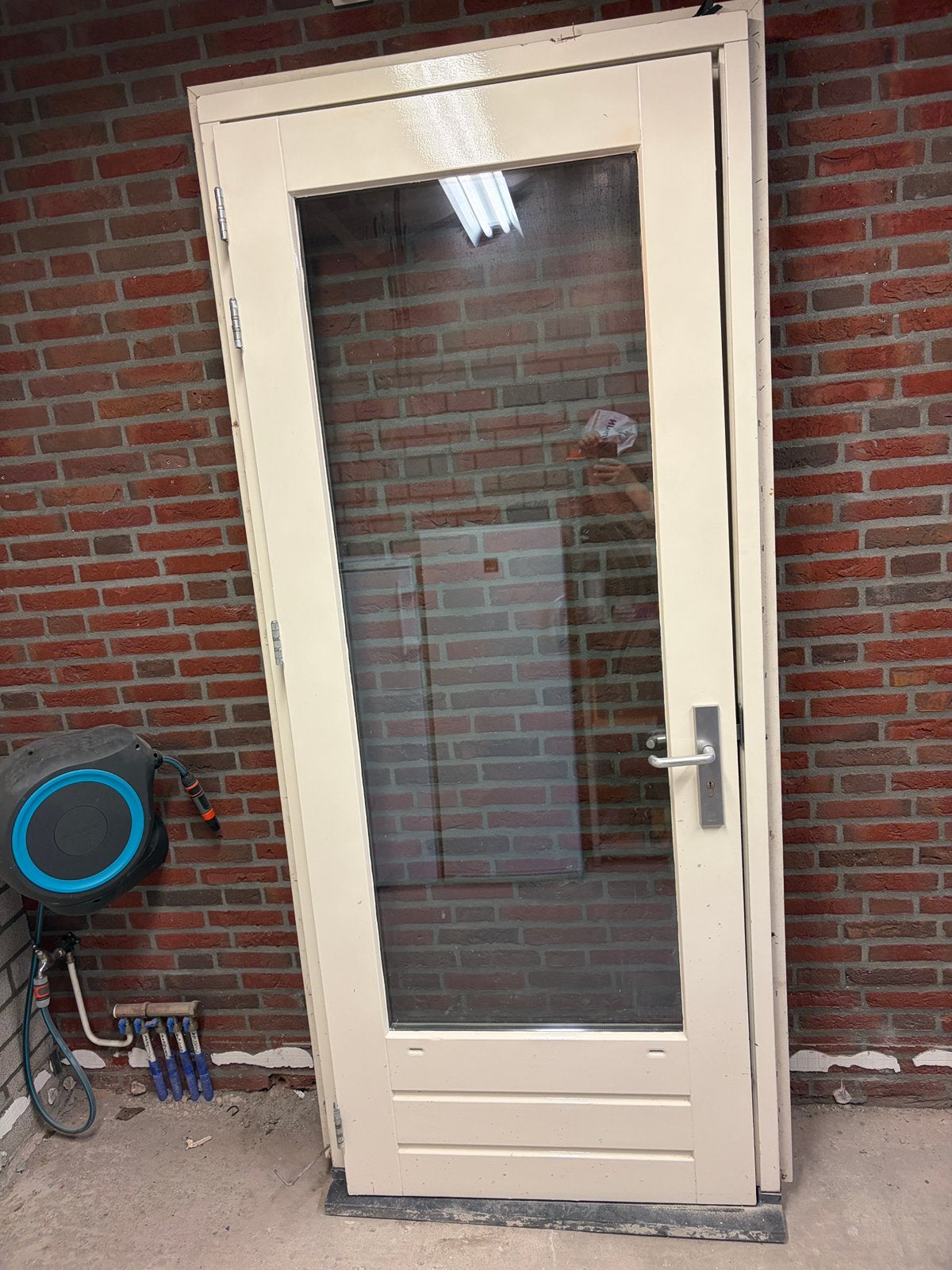 Hardhouten buitendeur met kozijn en dorpel, Gebruikt, Deurkozijn, Inclusief glas, 225 cm of meer