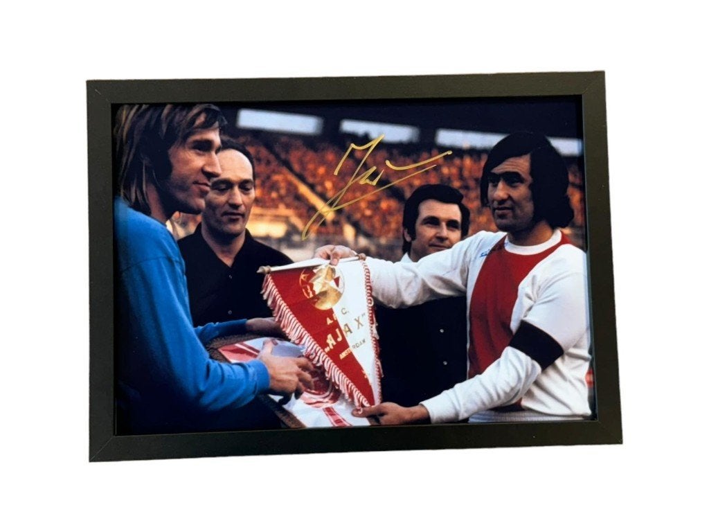 ACTIE 2 +1 Sjaak Swart Ajax gesigneerde Actie Foto,s, Verzamelen, Sportartikelen en Voetbal, Soccersignings.nl, Overige typen