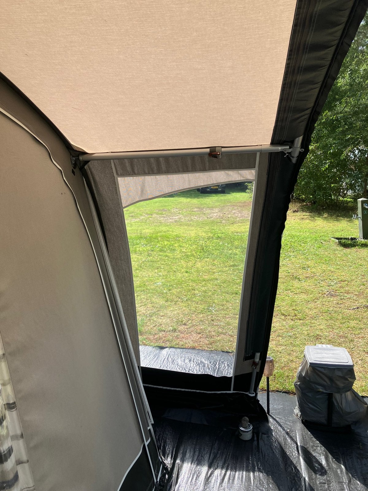 Unico Petluifel, Caravans en Kamperen, Ophalen, Zo goed als nieuw