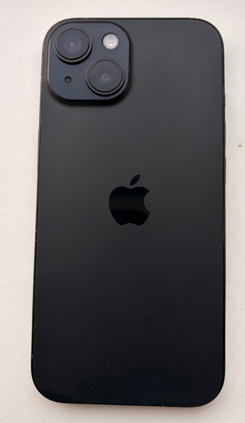 Foto 4 van Apple iPhone 15 128 GB Zwart – uitstekende staat