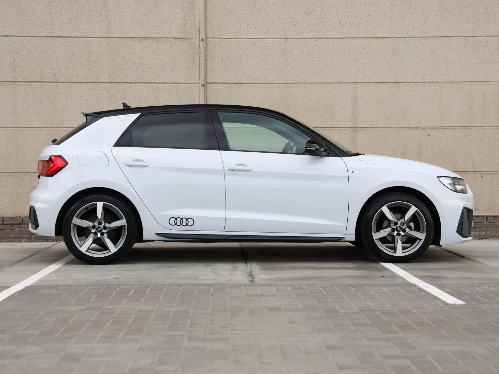 Audi A1 Sportback 25 TFSI Pro Line S | Apple Carplay/Andoid, Auto's, Audi, 95 pk, LED verlichting, Origineel Nederlands, Bedrijf