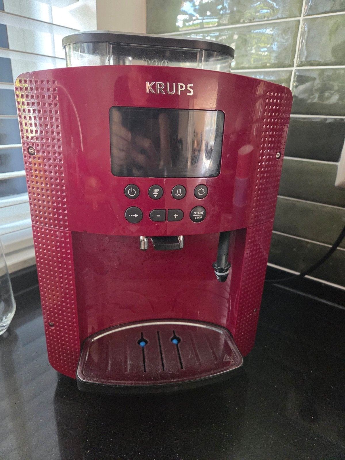 Krups EA81 Arabica Display Koffiemachine - Rood, Ophalen, 10 kopjes of meer, Koffiemachine, Koffiebonen
