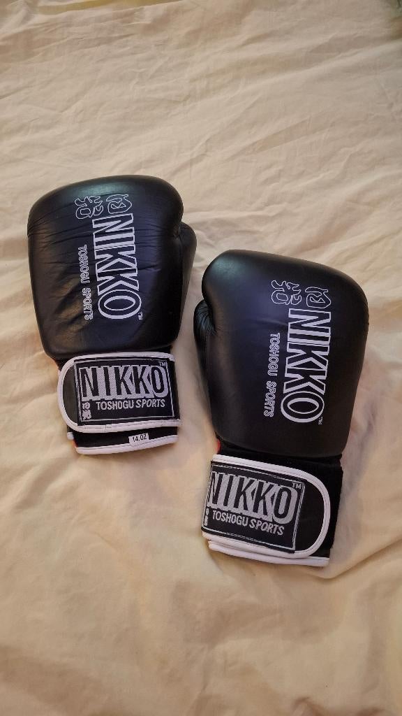 NIKKO Boks handschoenen, Ophalen of Verzenden, Zo goed als nieuw, Bokshandschoenen