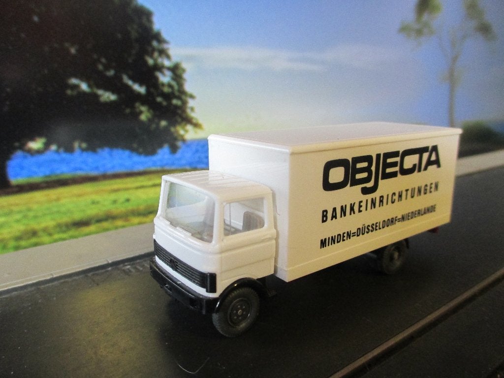 Mercedes Benz LP 809 - Wiking Objecta kantoormeubelen, Ophalen of Verzenden, Zo goed als nieuw, Bus of Vrachtwagen, Wiking