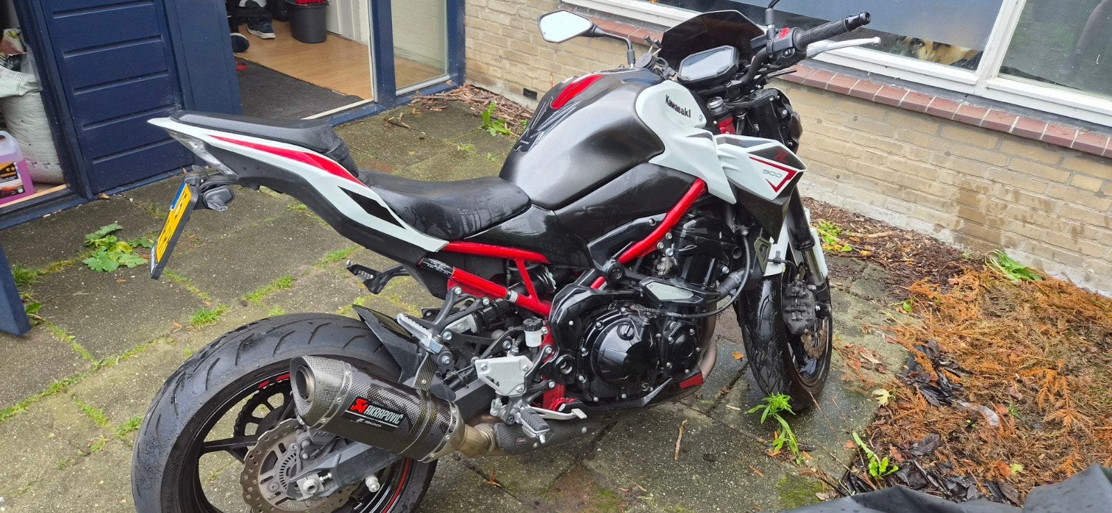 Kawasaki Z900 - Naked bike met Akrapovic uitlaat, 4 cilinders, Motorrijbewijs A, Particulier, Meer dan 35 kW