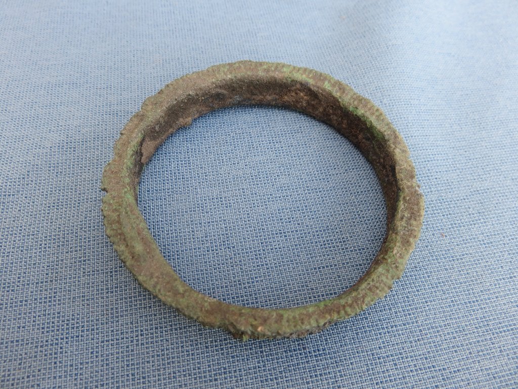 Middeleeuws bronzen armband ca. 1500 jaar oud bodemvondst, Ophalen of Verzenden, Brons, Armband