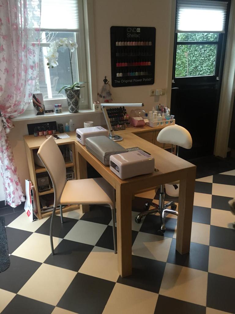 Nagel tafel met afzuiging en kast, Ophalen of Verzenden
