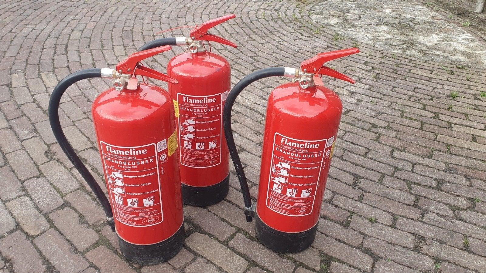 Poeder brandblussers 6 en 9kg, Huis en Inrichting, Ophalen, Zo goed als nieuw, Brandblusser