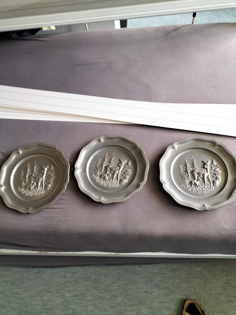 3 oude Tinnen wandborden met hert, Ophalen of Verzenden