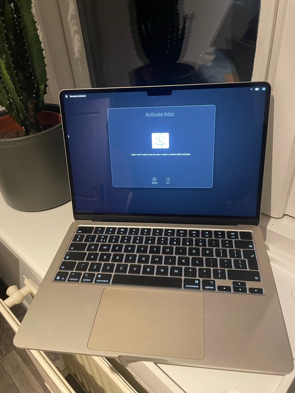 Foto 3 van Apple MacBook AIR M4 (2025) 256GB Beige, NIEUWSTAAT