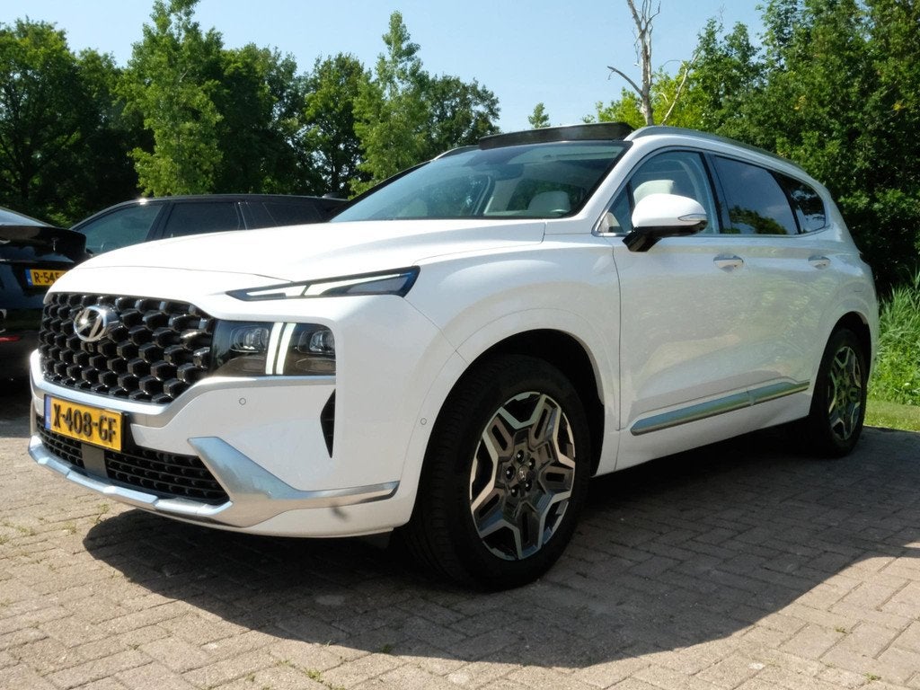 Hyundai Santa Fe 1.6 T-GDI PHEV Premium Plus Sky 265pk | Tre, Auto's, Hyundai, Automaat, Gebruikt, Euro 6, 4 cilinders