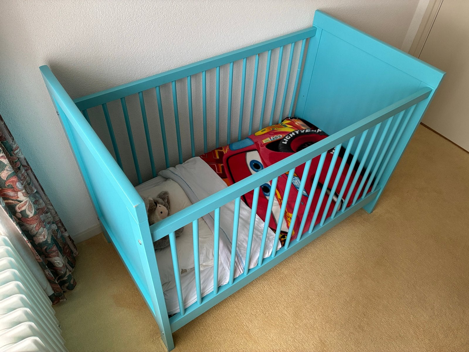 Bopita Ledikant - Babybedje in turquoise, Ophalen, Gebruikt, Lattenbodem, Minder dan 140 cm