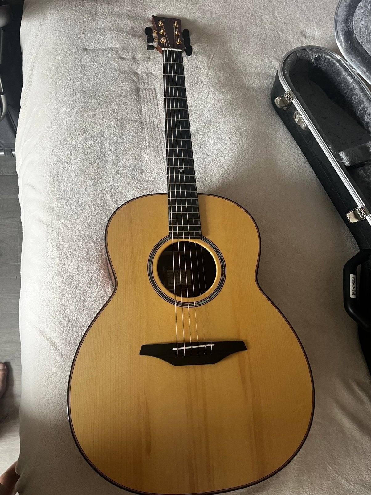 McIlroy A57, Ierse gitaar   – Cocobolo & Adirondack Spruce, Ophalen, Nieuw, Western- of Steelstringgitaar, Met koffer