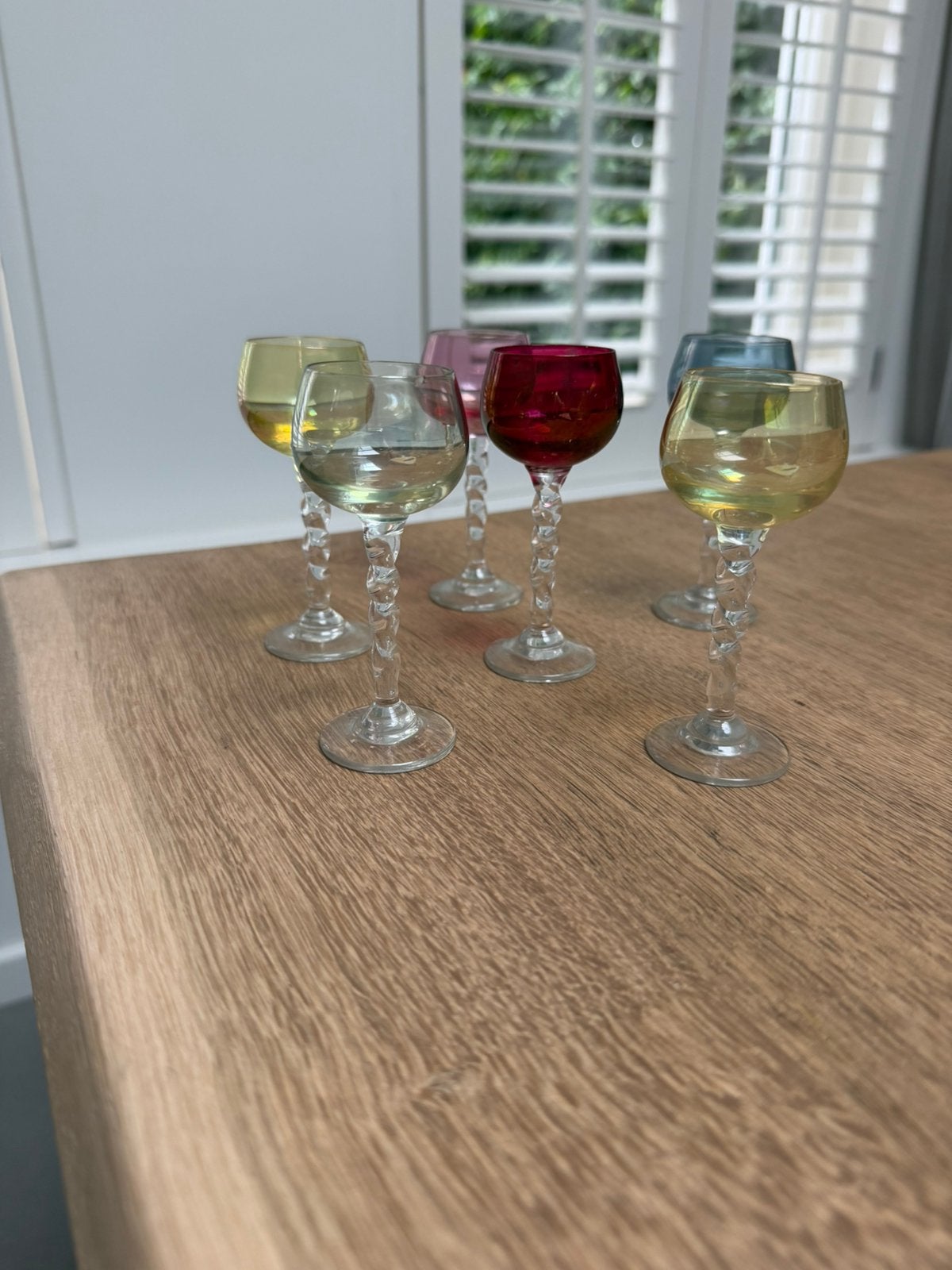 Frans gekleurde borrelglaasjes, Ophalen of Verzenden, Zo goed als nieuw, Borrel- of Shotglas