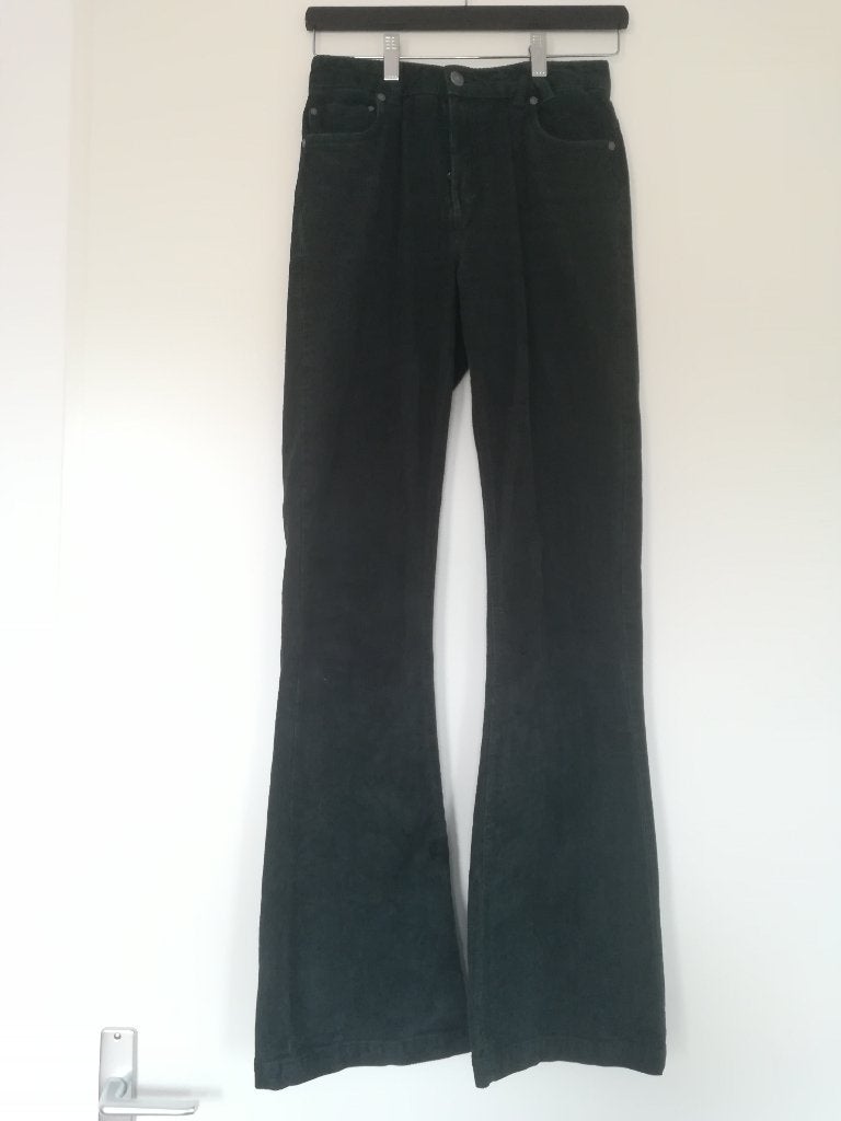 America Today Ribfluweel Corduroy Flared Broek Groen maat 25, Kleding | Dames, Broeken en Pantalons, Ophalen of Verzenden, Zo goed als nieuw