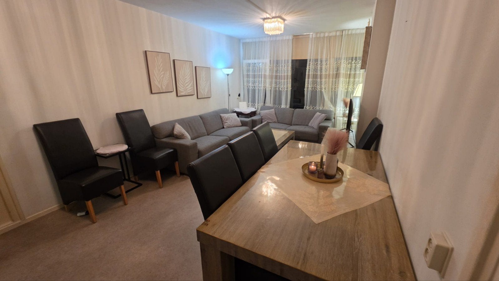 Complete woonkamerinrichting wegens verhuizing, Ophalen