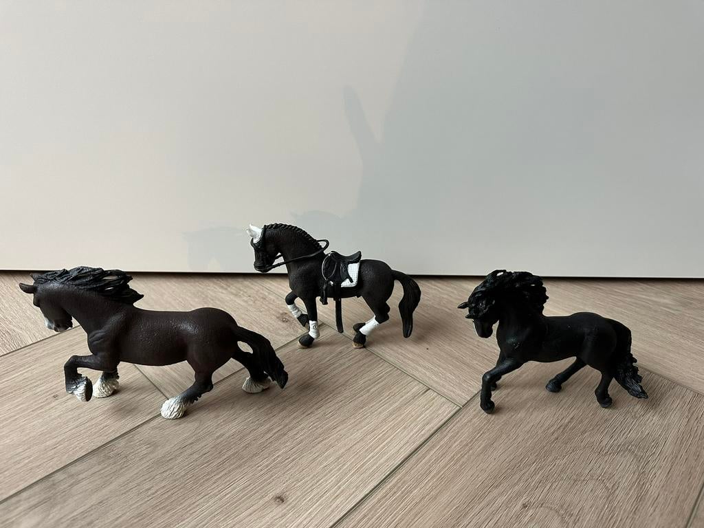NIEUW! 3 Zwarte Schleich paarden., Ophalen of Verzenden, Nieuw