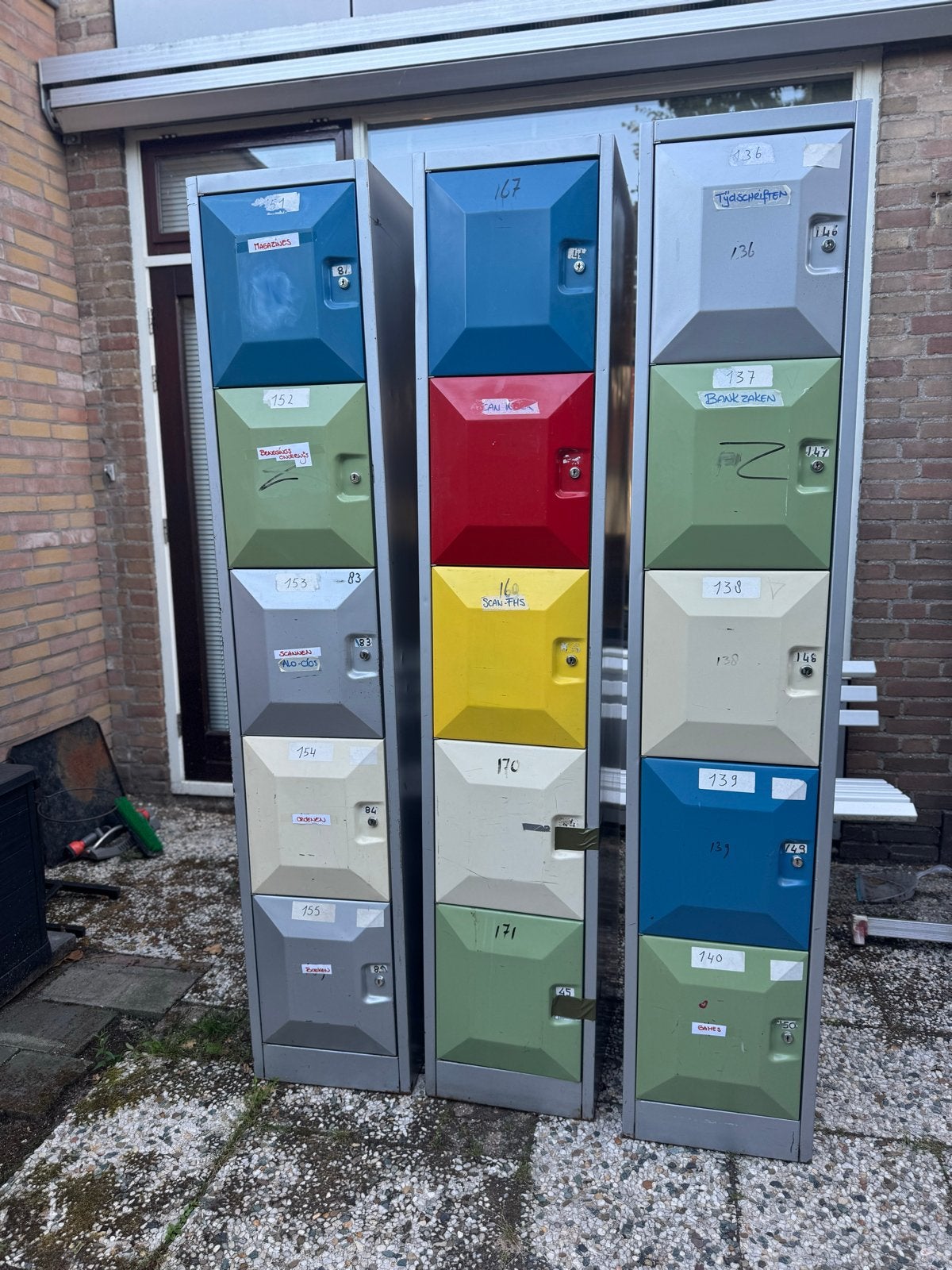 Lockers met sleutels - 15 stuks, diverse kleuren, Ophalen, Gebruikt