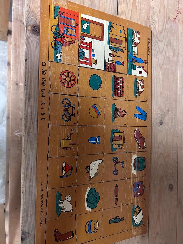 Vintage Houten School Puzzel, Ophalen, 2 tot 4 jaar, Gebruikt, Meer dan 50 stukjes