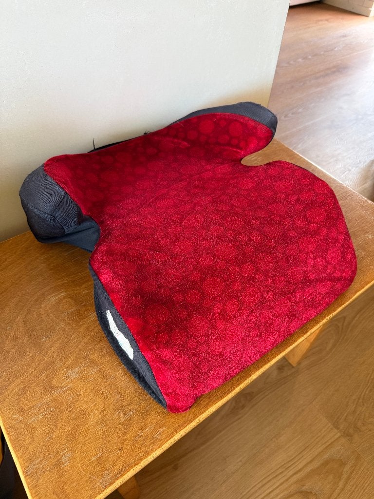Rood zitverhoger autostoeltje, 15 t/m 36 kg, Ophalen, Overige merken, Gebruikt