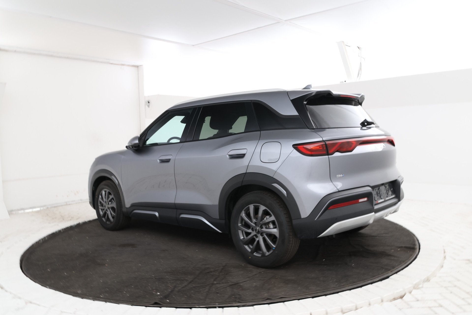 BYD ATTO 2 1.5 DM-i Boost Bom vol opties! Fabrieksnieuw!, 1498 cc, Leder, Bedrijf, Hybride Elektrisch/Benzine