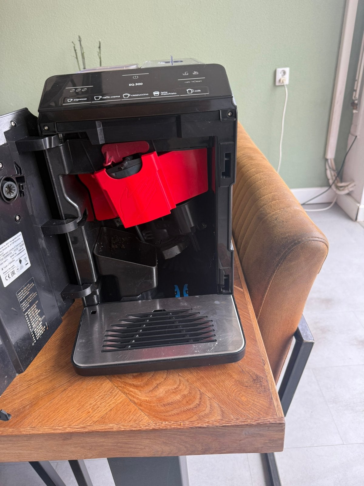 Siemens EQ 300, Gebruikt, Koffiemachine, Afneembaar waterreservoir, Koffiebonen
