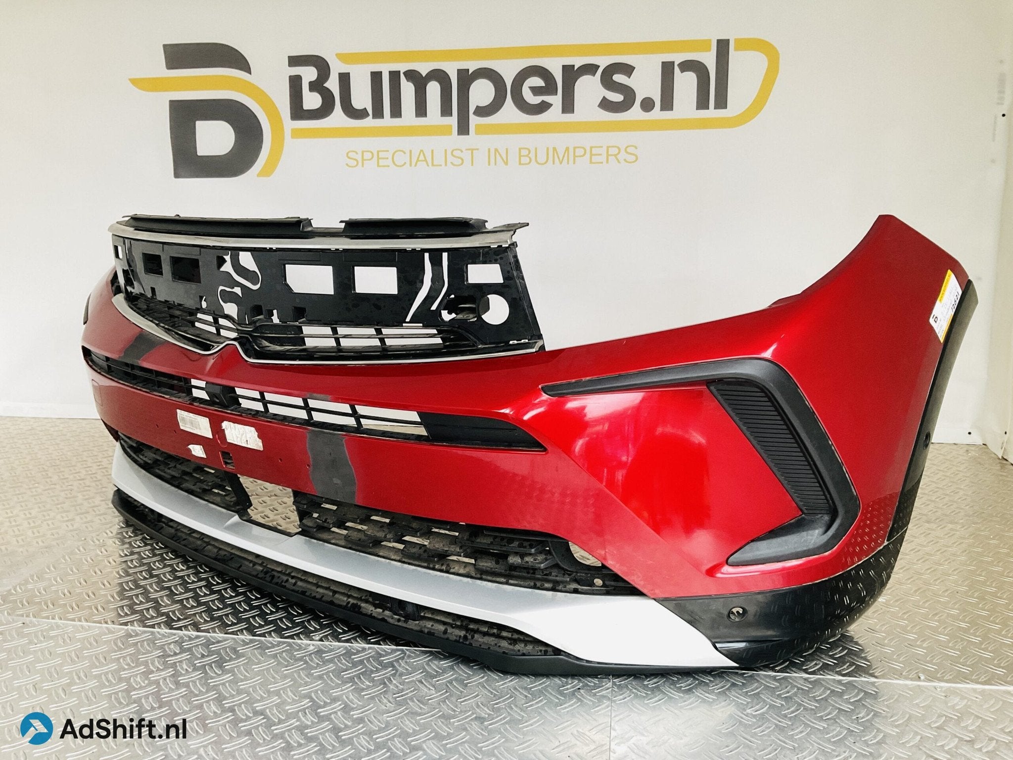BUMPER Opel Grandland 6xpdc 2022-2025 C08628-10231145 VOORBU, Bumper
