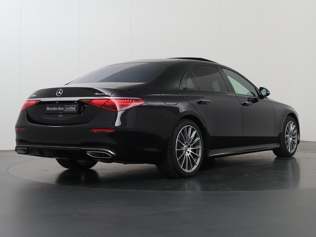 Mercedes-Benz S-klasse 580 e 4MATIC Lang AMG Line | Entertai, Auto's, Mercedes-Benz, Gebruikt, 510 pk, 4 stoelen, Zwart