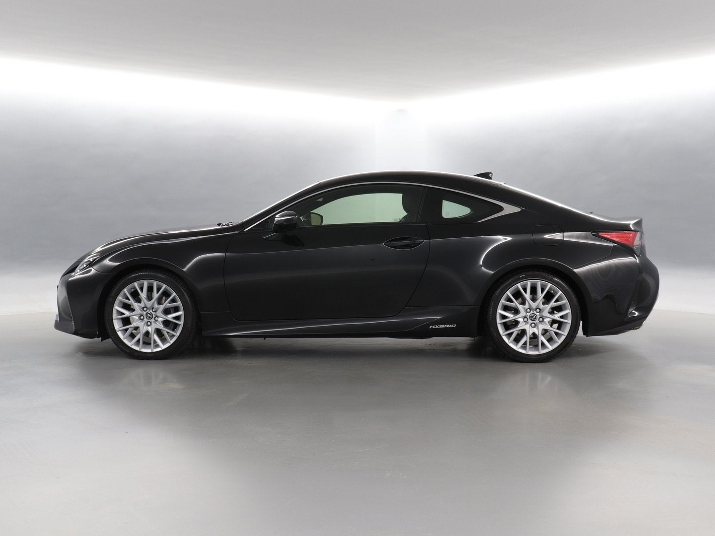 Lexus RC 300h Luxury Line | Stoelgehuegen | Stoelen Verwarmd, Automaat, Achterwielaandrijving, Gebruikt, 4 stoelen