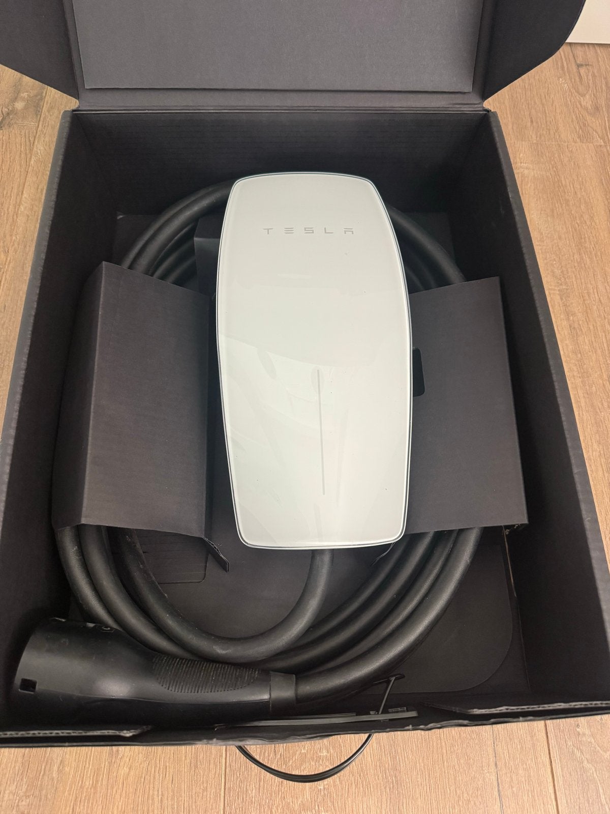 Tesla Wall Connector Gen 3 Laadpaal - Zo goed als nieuw, Auto diversen, Ophalen of Verzenden, Zo goed als nieuw, Laadpaal