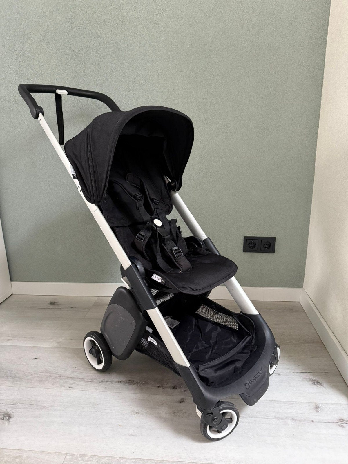 Bugaboo Ant Kinderwagen Met Voetenzak En Reistas, Ophalen, Zo goed als nieuw, Bugaboo, Verstelbare duwstang
