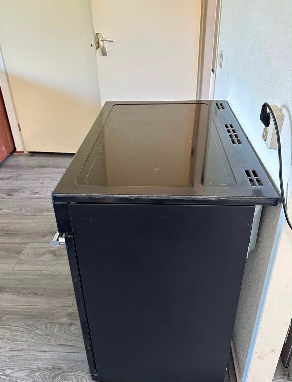 Vrijstaand inductiefornuis met oven - Zo goed als nieuw, Witgoed en Apparatuur, Fornuizen, Ophalen, 60 cm of meer, 4 kookzones