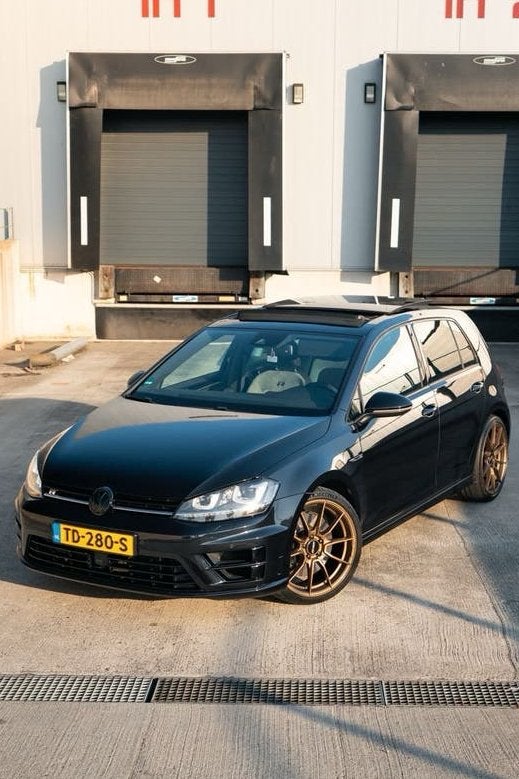 Volkswagen Golf 7 2.0 TSI R rijk uitgerust hele nette staat, Auto's, Automaat, Zwart, 4 cilinders, 1984 cc