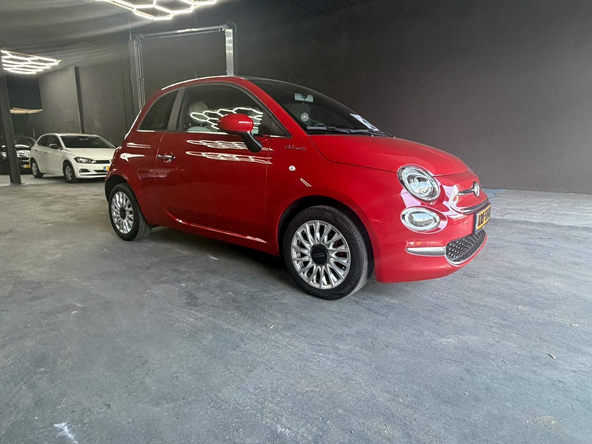 Foto 3 van Fiat 500 1.0 Hybrid Dolcevita