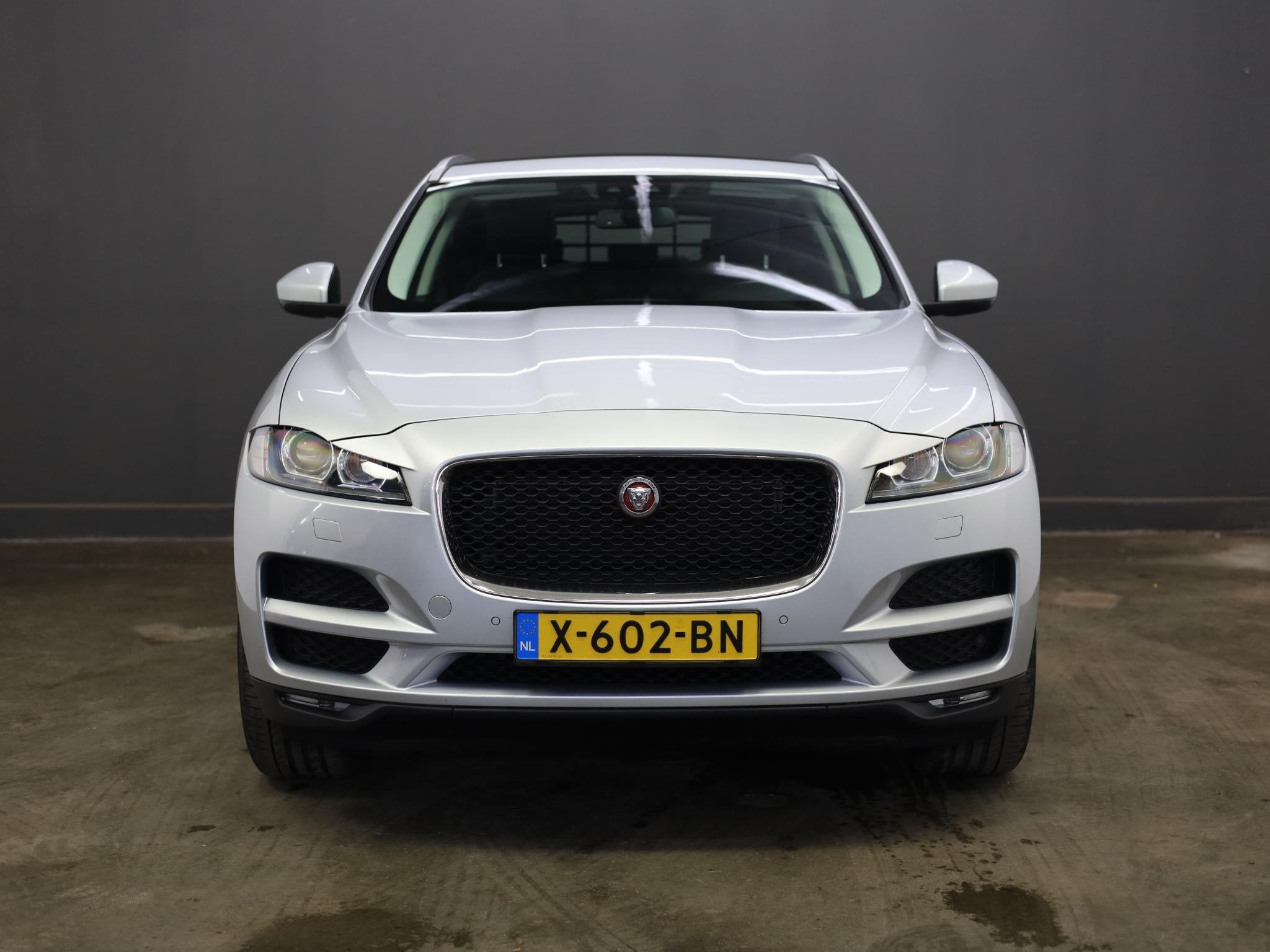 Jaguar F-PACE 2.0 Portfolio AWD 20d | Lederen bekleding, Auto's, Jaguar, Automaat, Stof, Euro 6, 4 cilinders