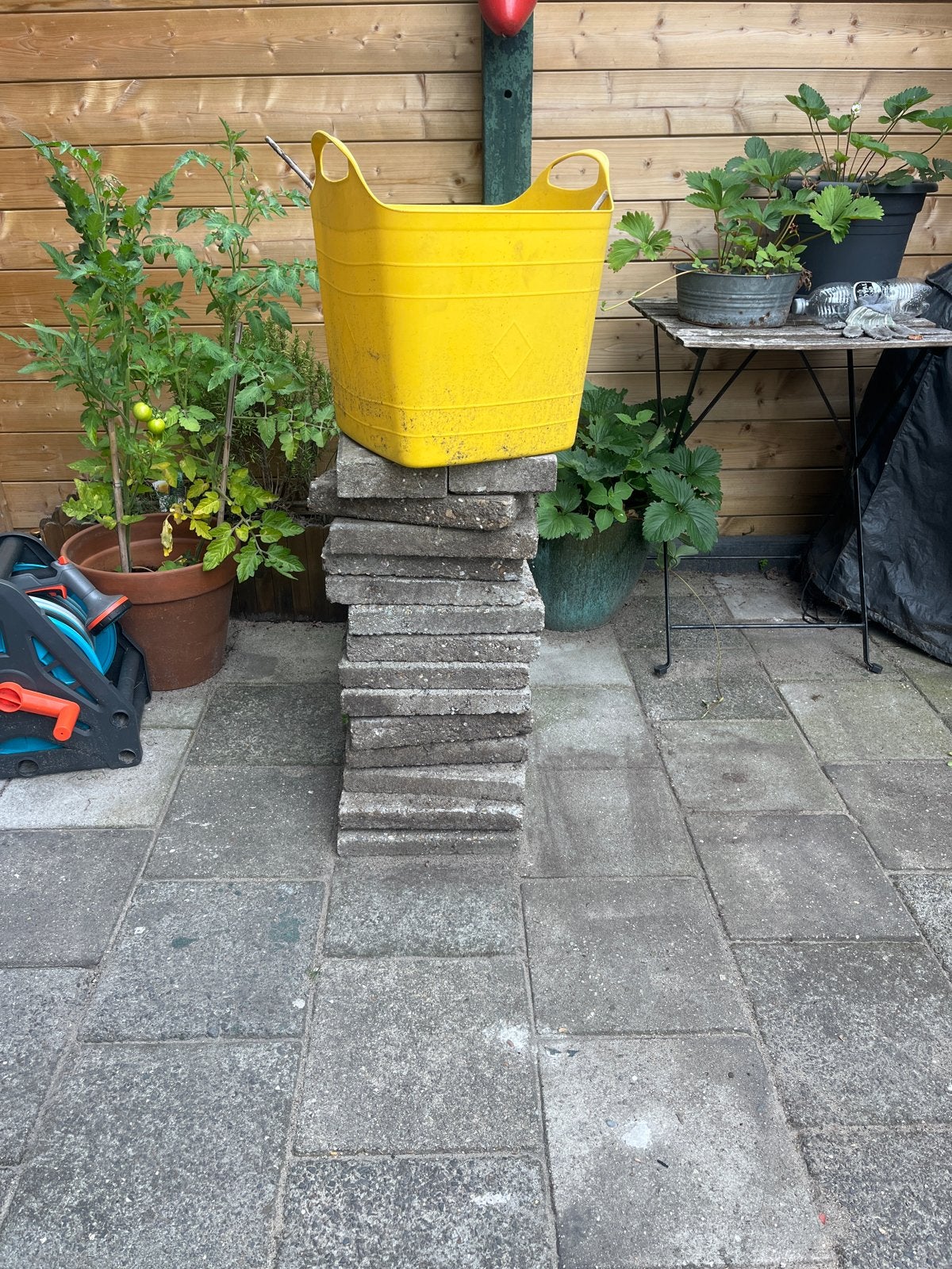 GRATIS tegels, Tuin en Terras, Tegels en Klinkers, Ophalen, Gebruikt, Kunststof, Terrastegels