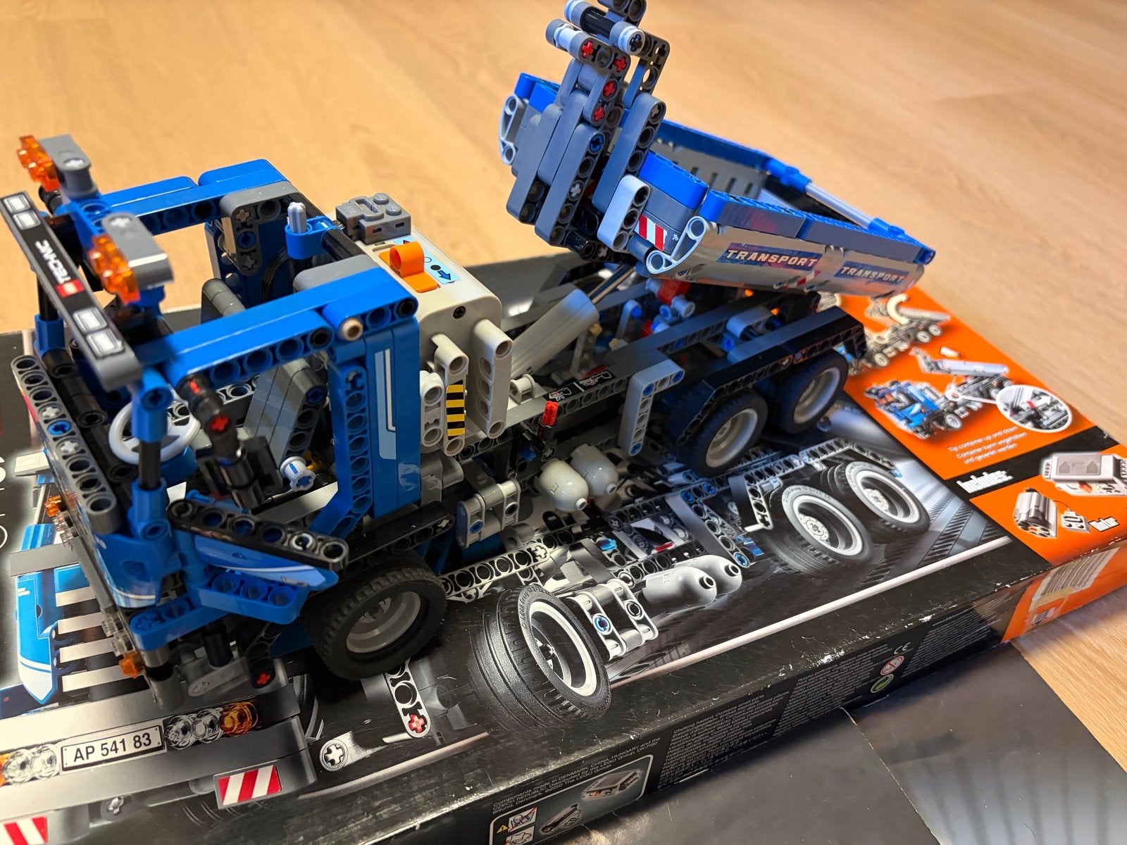 Lego Technic Vrachtwagen met aanhanger (8052), Lego, Ophalen of Verzenden, Zo goed als nieuw, Complete set