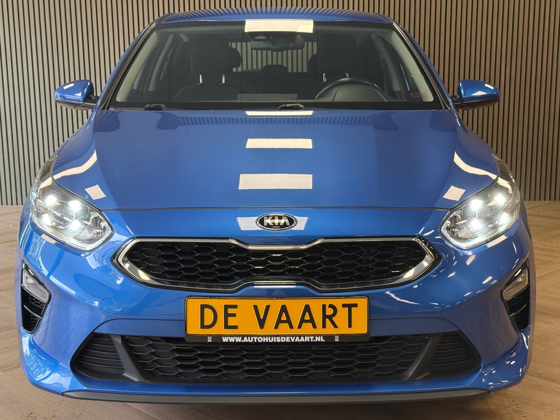 Kia Ceed 1.4 T-GDi DynamicLine AUT 140PK NAVI CRUISE CLIMATE, Auto's, Kia, Dealer onderhouden, Stof, Zwart, 4 cilinders