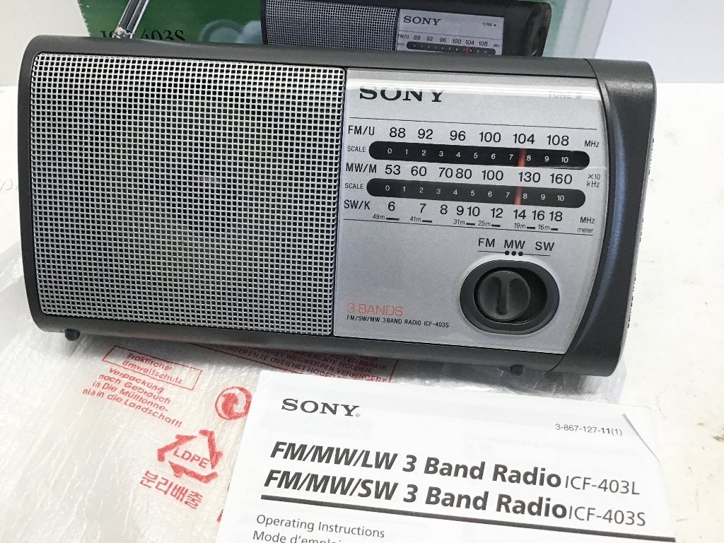 Sony radio ICF - 403 S met 3 banden, Ophalen of Verzenden, Zo goed als nieuw